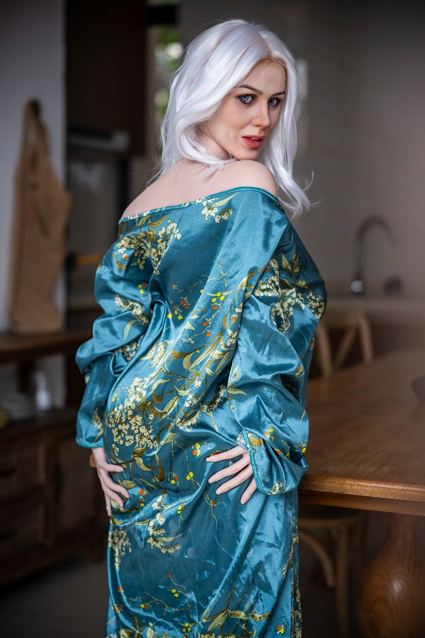Lidiya Starpery skin texture detail full silicone SexDolla