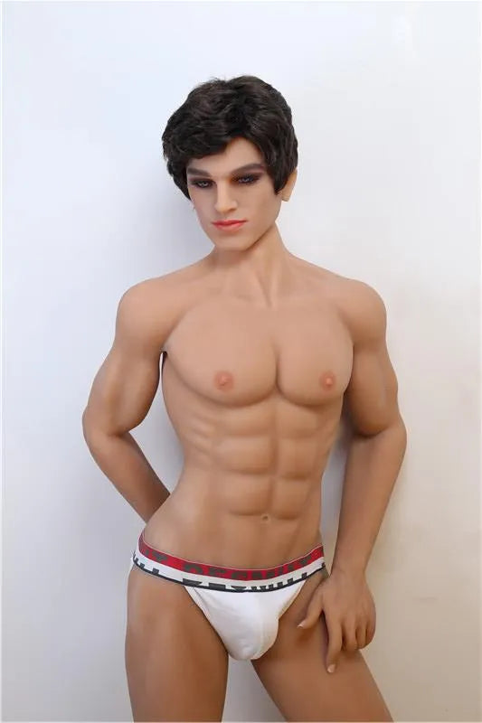 AF 160cm male muscle light strong June