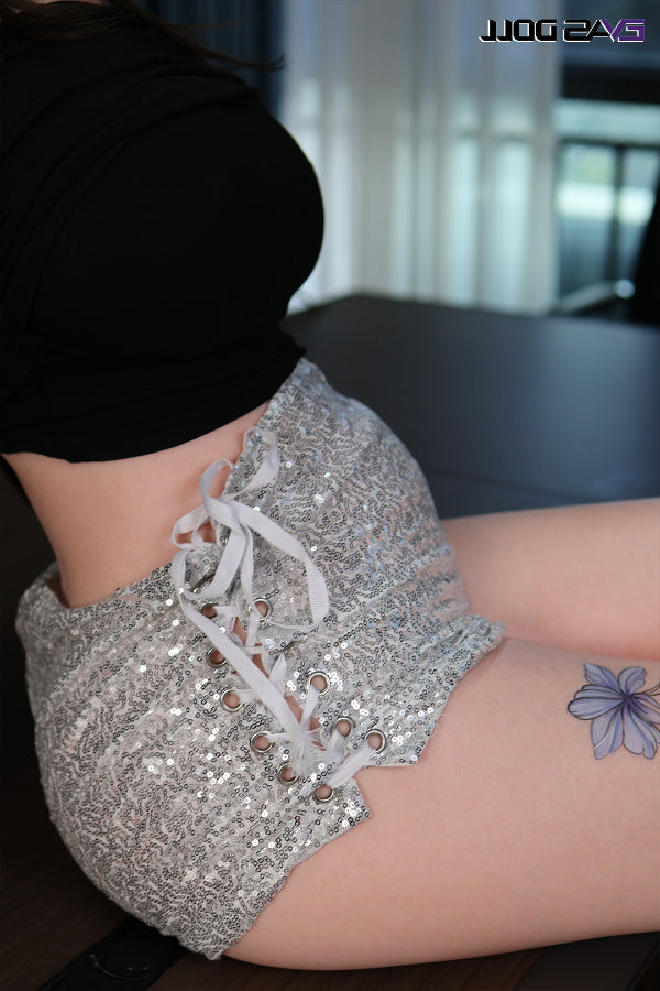 180cm/5ft11 H-cup Silicone Sex Doll – Yi Zhi Qi Evas